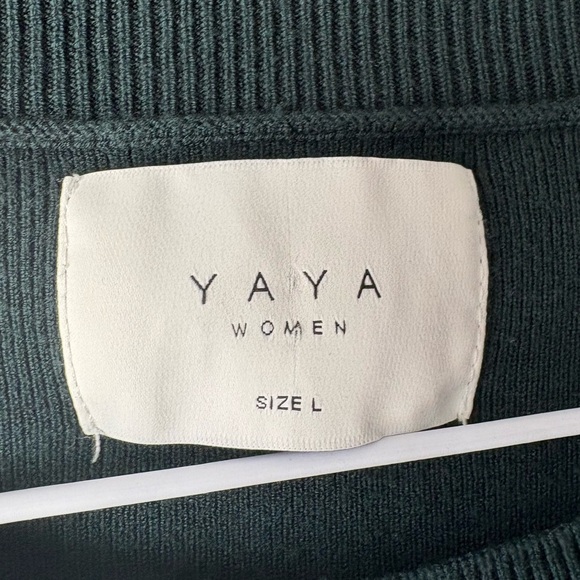 Yaya women, size Large, Canadian brand forest green, 3/4 length wrap shirt - Picture 2 of 5